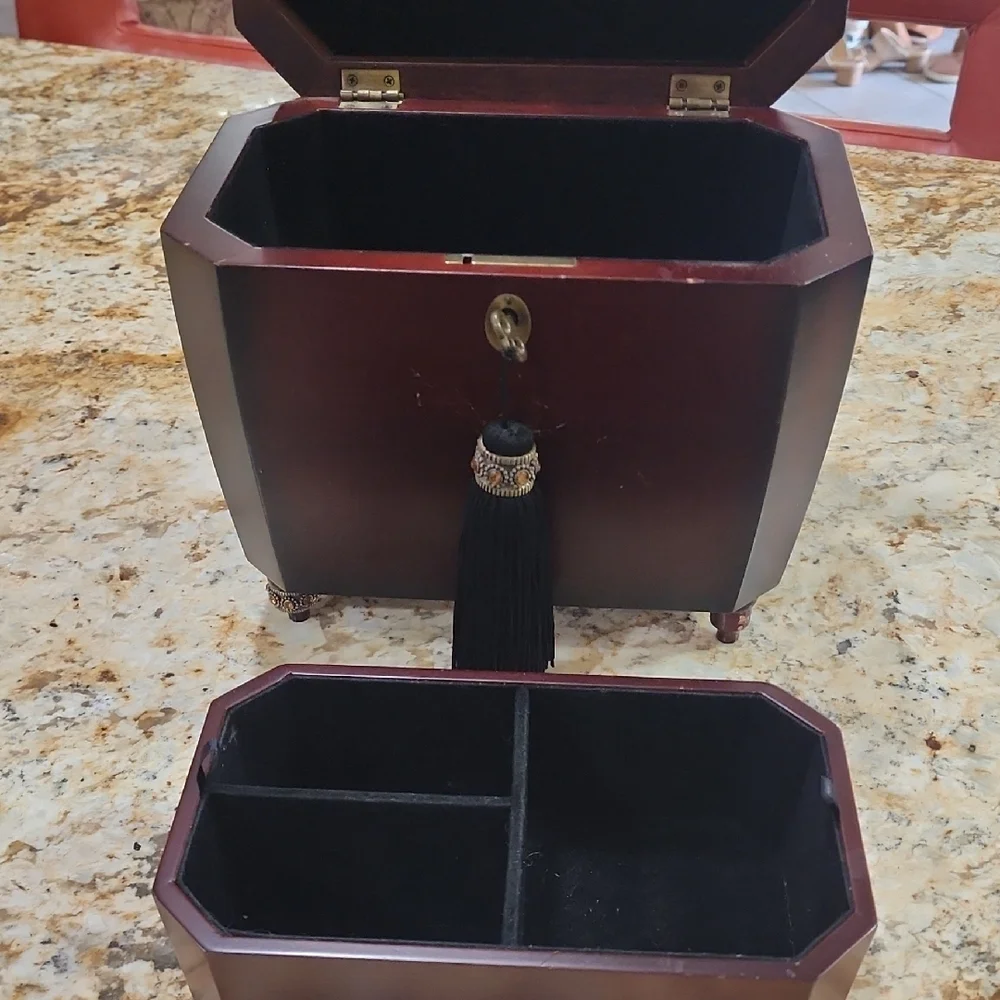 Bombay Company Vintage Ornate Wooden Jewelry Box with Black Tassel Key - Picture 5 of 15